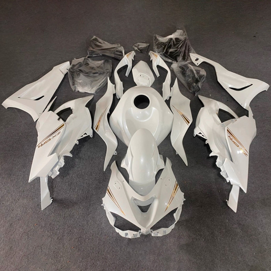インジェクションフェアリングキット ボディワーク プラスチック ABS カワサキ ZX-6R 2024-2025 に適合