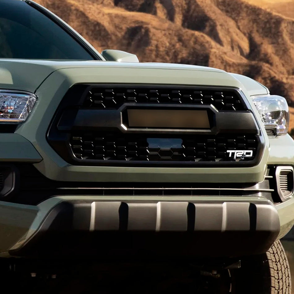 タコマ タンドラ 4Runner用 シルバーTRDグリルバッジエンブレム