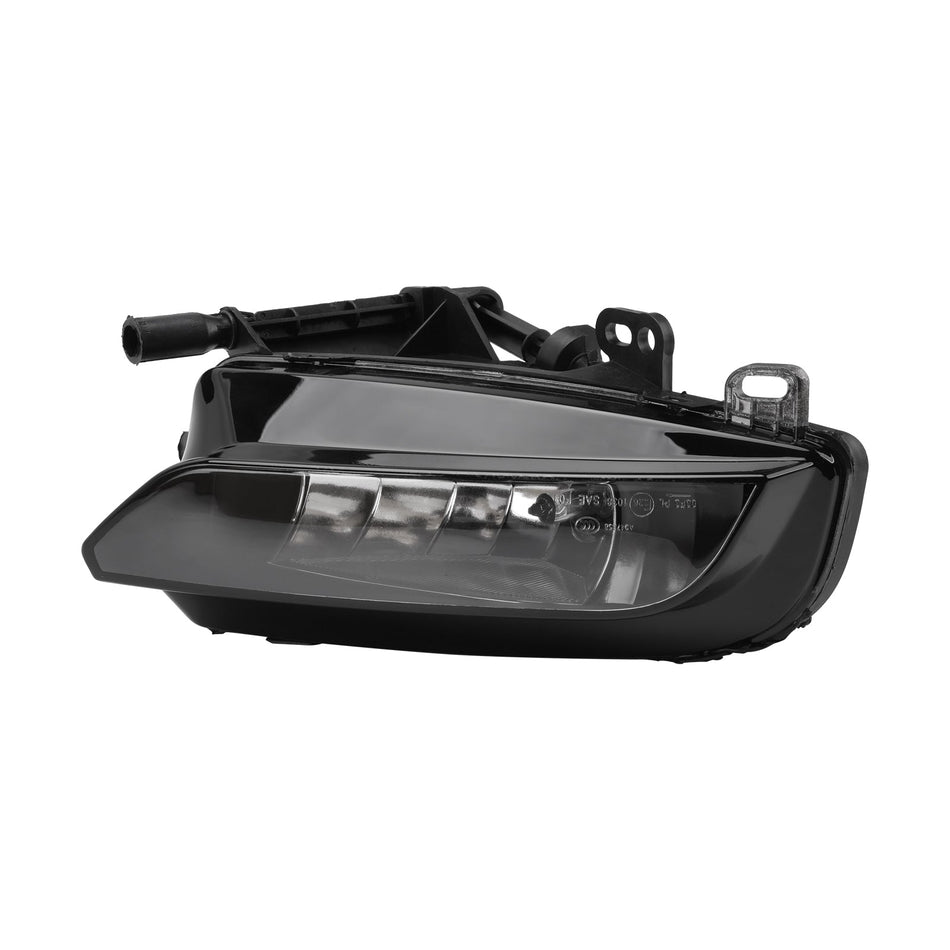 2015-2016 アウディ A3 スポーツバック フロント右フォグランプ 1個 電球付き 8V0941700C