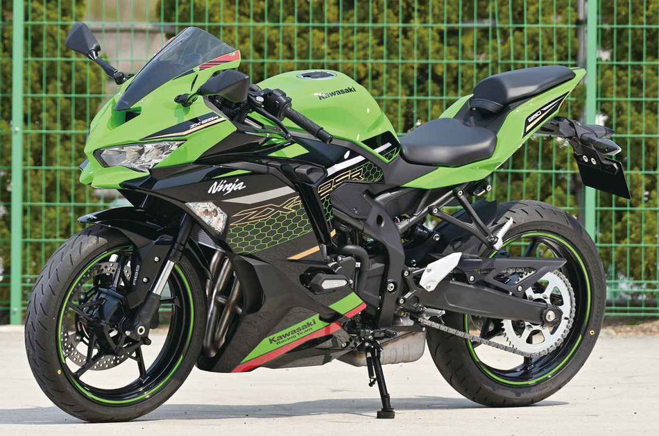 2020-2021 カワサキ Ninja ZX-25R Amotopart インジェクションフェアリングキット ボディワーク ABS #106